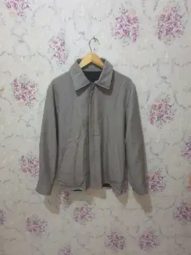 Like new .authentic jaket bolak balik .size L .madein hongkong