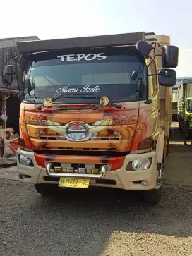 Truk Hino Lohan Tronton FL235JW Th'19/20 Bak Besi triway Orisinil Tg 1