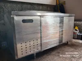 undercounter chiller salad