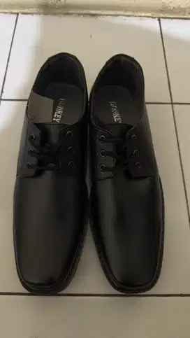 Sepatu Pantofel