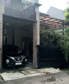 Rumah Semi Furnished Dalam Cluster Venezia Sentul City