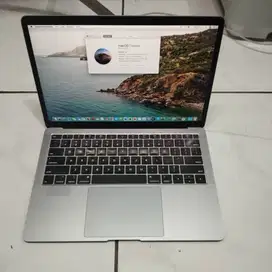 Macbook Air 13 2019 i5 8 256gb