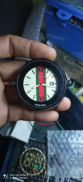 Jam tangan (Bekas minus).