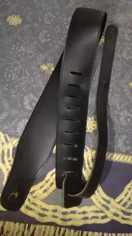 strap gitar semi kulit surabaya siap pakai nego cod rungkut ok gan