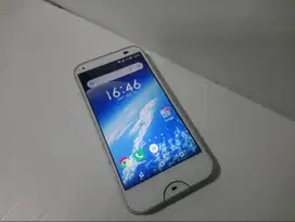 Kyocera Rafre KYV-40 Smartphone HP Warna Biru PutihRAM 2GB