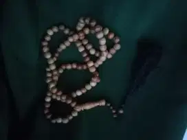 Tasbih kayu gaharu