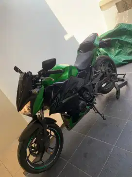 Kawasaki Z250 2014 akhir atas nama sendiri