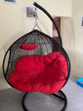 Kursi Ayunan Goyang Jumbo