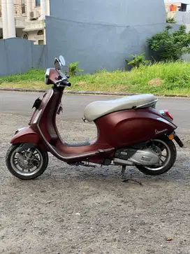 Vespa Primavera Anniversary 50th