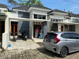 Di Jual Rumah tengah Kota - Cangkep