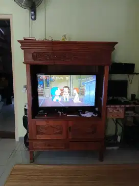 Lemari tv kayu jati tua