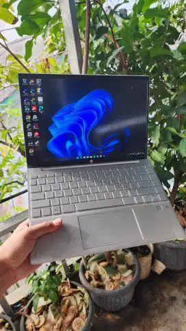 HP Pavilion Aero 13 AMD Ryzen 5 SSD