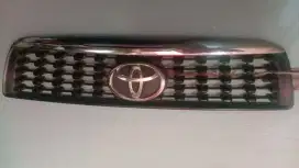 Ram depan atau cover bumper depan Toyota Rush original copotan