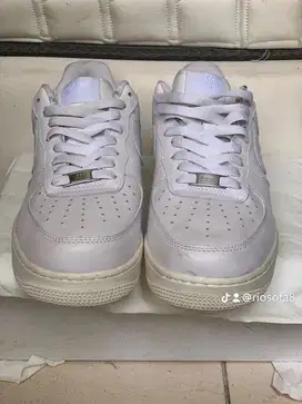 Nike Air Force 1 '07 White