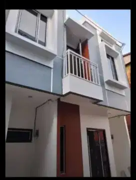 Rumah 2 lantai akses motor dekat kantor pengadilan jakarta utara