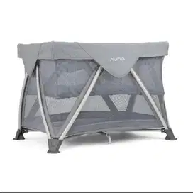 Nuna Travel Bed Grey