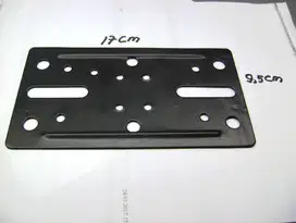 bracket plat universal