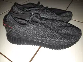 Sepatu Adidas Yeezy Boost masuk boskuh