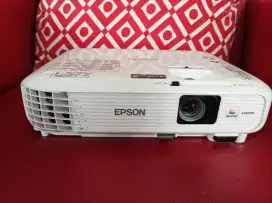 PROYEKTOR SECOND EPSON EB S300