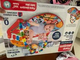 Space baby piano playgym