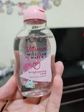 Ponds vitamin micellar water, pembersih makeup, exp : 24 maret 2026