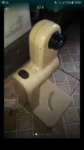 Se bh mesin khusus utk adonan kue kond normal mgkn ada yg tertarik nih