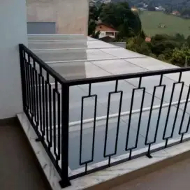 Pagar balkon dan realing tangga