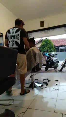 Tukang Pangkas Rambut