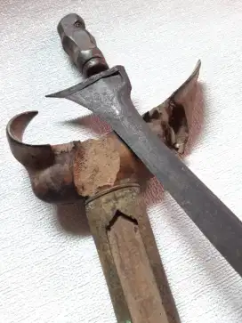 Keris pusaka kuno