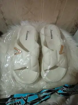 Sendal jelly size 36-37