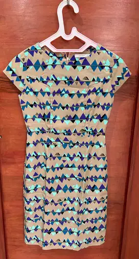 Dress wanita atau remaja