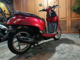 Honda scoopy 2015 merah