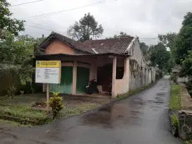 RUMAH SUMBANG TANAH LUAS