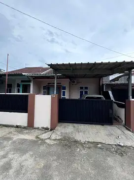 Rumah Nyaman dan strategis di Tengah Kota