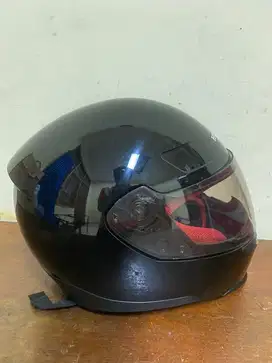 Helm Istimewa dan keren