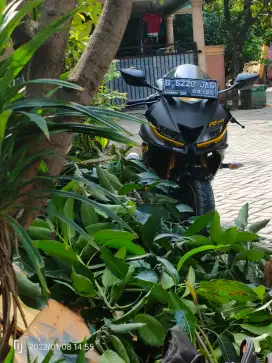 Dijual Yamaha R15 V3 Kuning Th. 2020