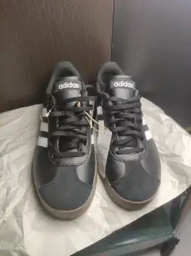 adidas. No.  38 Ori