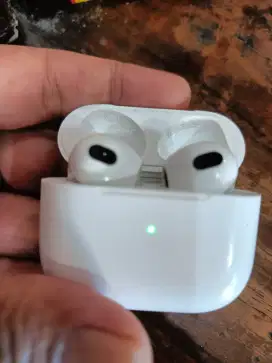 airpod gen 3 beli di offline store ibox