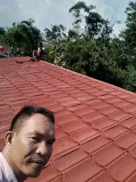 Atap baja ringan material sekalian pasang