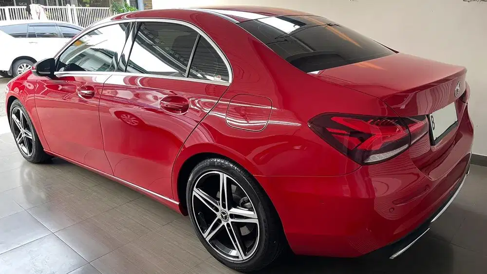 A200 Sedan (Saloon) LIKE NEW