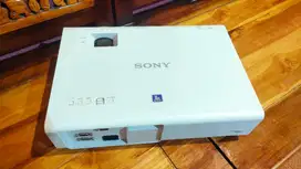 LCD Proyektor Sony EX230 XGA HDMI Bisa Tampil Dari HP