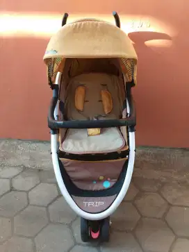 Dijual Cepat Stroler / Kereta Bayi COCOLATTE TRIP bagus, murah 650rb