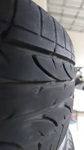 Ban mobil bekas bridgestone Alenza 215/60 R17 2019