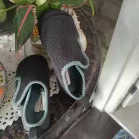 Decathlon sepatu anak Preloved