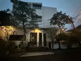 Di jual  rumah di hook dengan view gunung