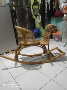 Mainan KUDA KUDAAN GOYANG Rotan