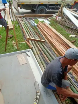 Tukang Bangunan
