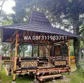 Saung bambu atap genteng metal ukuran 2x3 harga satuan unit