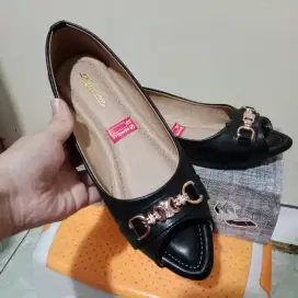 Sepatu Flat Wanita Hitam / Flat Shoes Black / Sepatu Balet Wanita
