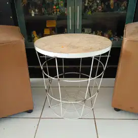1 set bangku dan meja